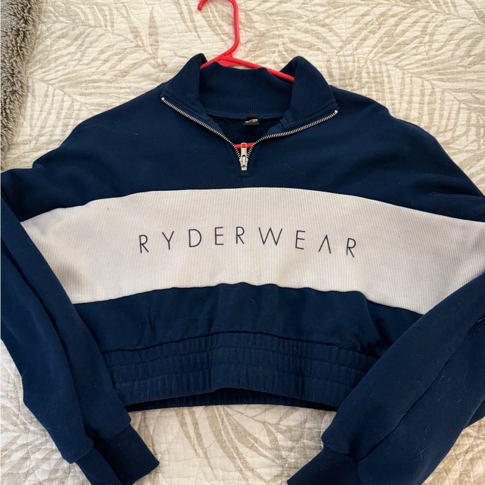 Cropped Pullover - image 1